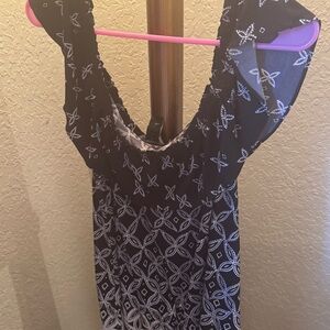 White House Black Market Black and White Top